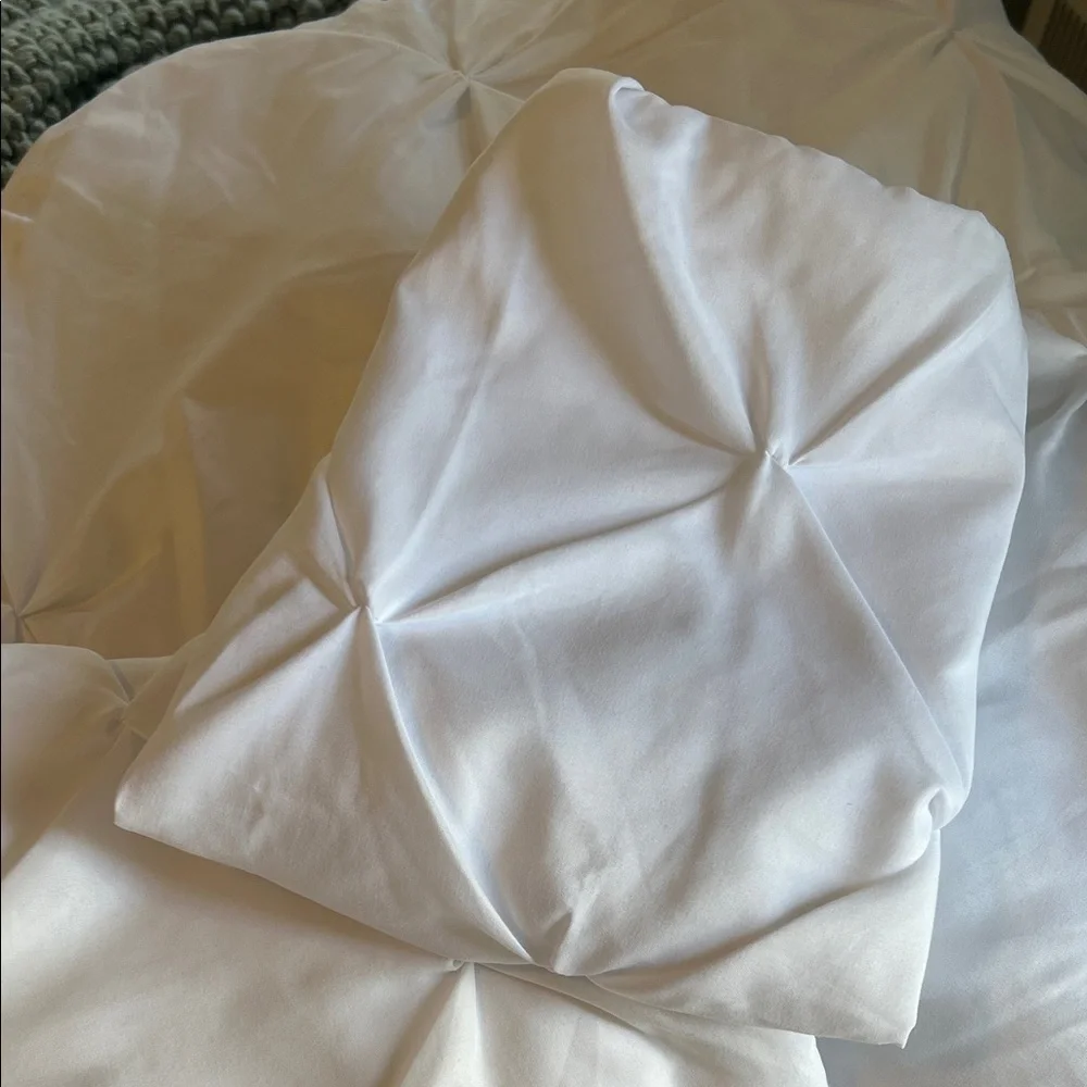 Elegant Pintuck White Comforter Set - Home Bedding